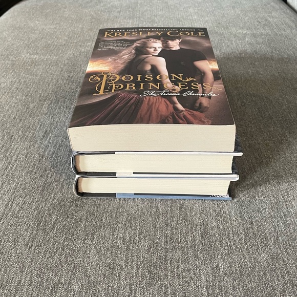 “The Arcana Chronicles” Book Series - Picture 5 of 6